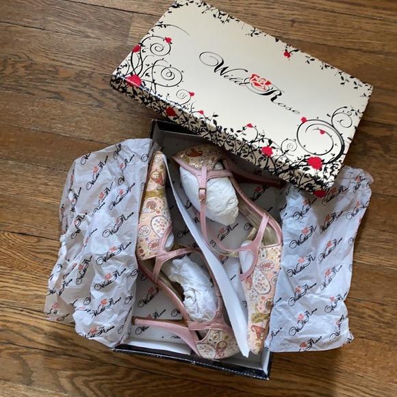 Pink paisley satin & clear sequin glitter & straps - Picture 8 of 8